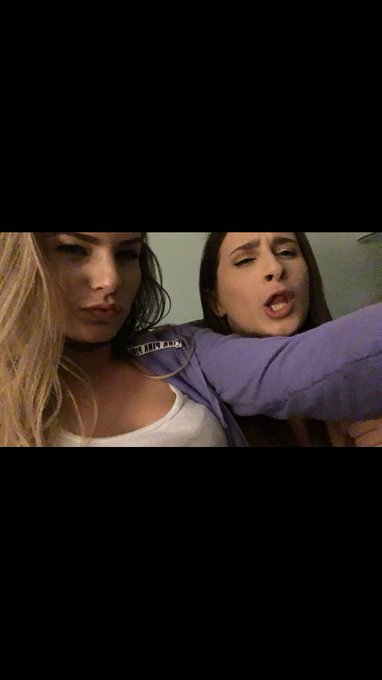 @xoxoashleyadams I misssssssss my roommate !!!!!!!! Surprised anyone can take us seriously ever 😂 https://t<a class="tags" href="/tag/xoxoashleyadams">@xoxoashleyadams</a><a href="/tag/pornhusband"class="tags"><span>#pornhusband</span></a>