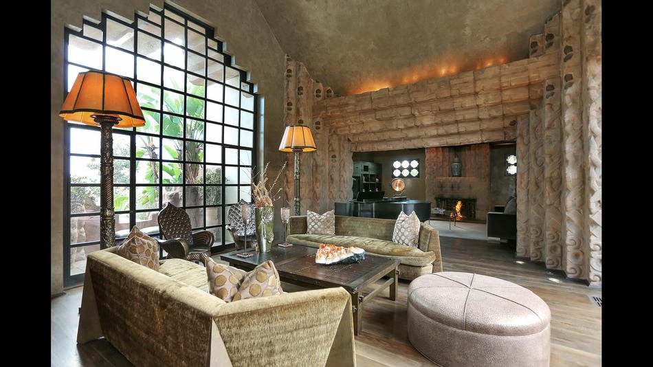 DouglasElliman's tweet image. #LloydWright-designed Sowden Residence in #LosFeliz listed for $4.7M: Elli.mn/rgj6wqv @latimes #EllimanLA @NJLeitereg