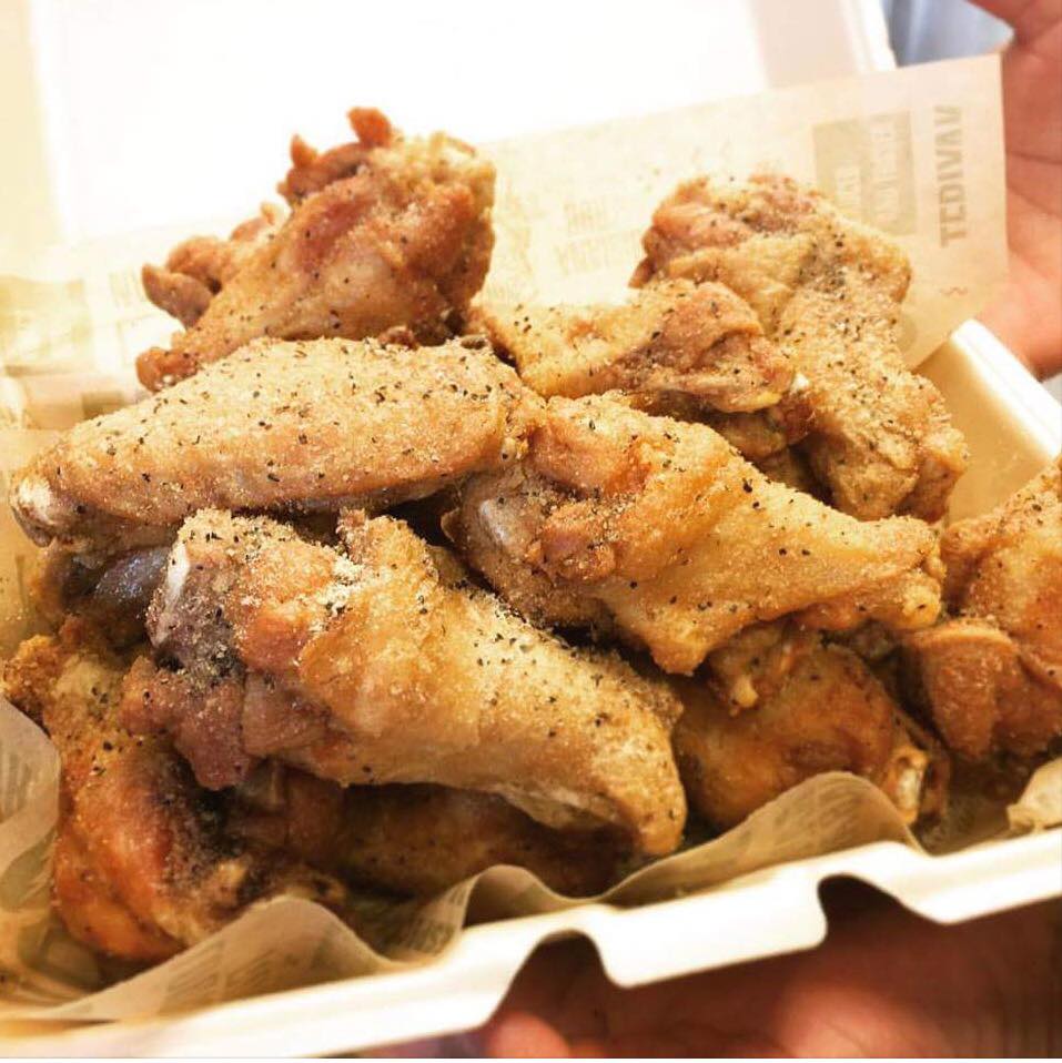 wingstopMHK's tweet photo. The day for the big game-calls for some BIG flavor- Slam dunk it! order online https://t.co/GTRRI22nWI or visit @Wildcat2Go 4 delivery https://t.co/73QI7ZFk59