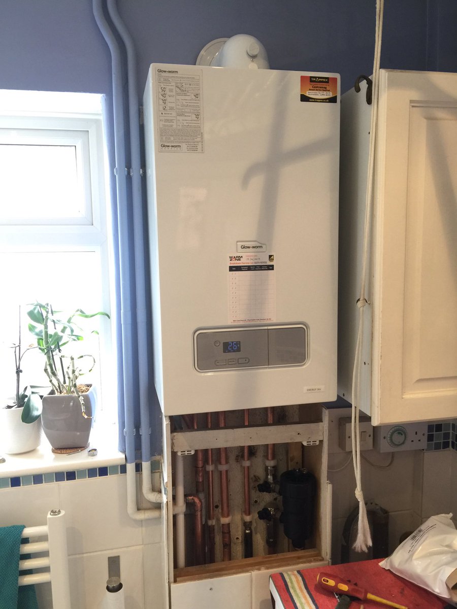 warmzonegroup's tweet photo. #Week13 @glow_wormclub #energyc with Climapro2 Outdoor Weather Comp &amp; @centramag 2 Filter 4 total system protection. #keepglowingstrong 😎 https://t.co/CaUSmkkR6h
