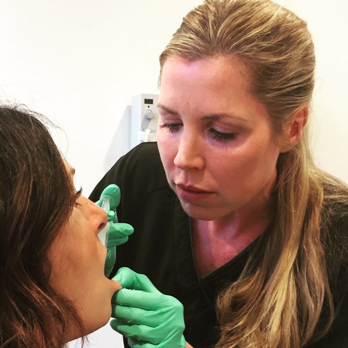 smartsolution22's tweet image. So fortunate to have met Dr. Jennifer Armstrong! 
By far, one of the most innovative aesthetic Doctors Advanced Skincare
949.706.2887