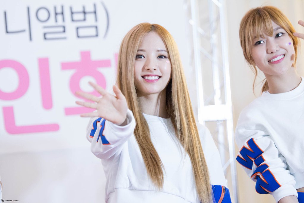 0819pics's tweet photo. ♡ 160403
#1년전_오늘의_김보나 #보나 https://t.co/L44eOQGTBh