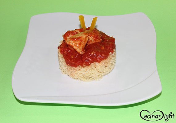 CocinarLight's tweet photo. ¡Receta exprés!Salsa de tomate con pollo y base de cous cous.Cuál es el ingrediente más rápido en cocinarse? https://t.co/Vab5s3EzxF #cocina https://t.co/9nJVIxcBnD