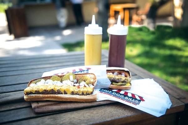 breakground's tweet image. #Warriors sign food deal w/ sister firms @LevyRestaurants &amp;amp; @bamco for @ChaseCenter. 5 local vendors featured. Story in SBJ. #nba