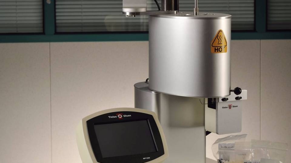 TiniusOlsen1's tweet image. The MP1200 melt indexer meets and surpasses all Procedure A, B, C and D of ASTM D1238 #testing #adhesives #resin tiniusolsen.com/tinius-olsen-p…