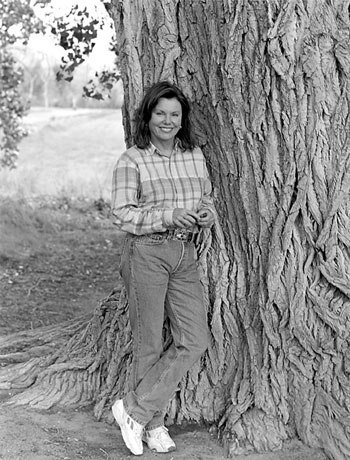 HAPPY BIRTHDAY 

Marsha Mason 