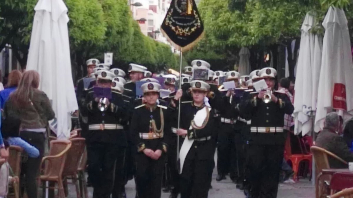 Os dejamos algunas fotos del pasacalles que realizamos el pasado sábado con motivo del pregón de la #SemanaSanta2017.