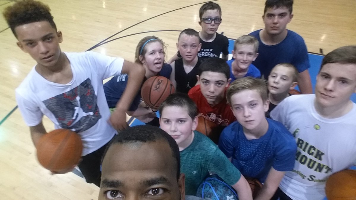 kelynblock's tweet image. 🏀 🏀 crew...#MTB #masterthebasics #crew