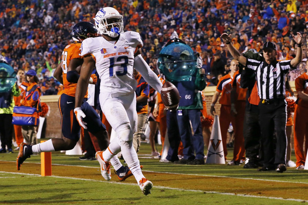 JakeArthurNFL's tweet photo. It's Mock Draft Monday! Check out my latest seven-round #Colts mock draft here. https://t.co/sRmL9vreJq https://t.co/yHQhP53npR