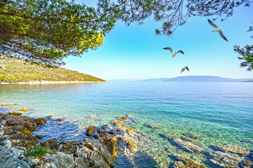 We're waiting for those endless, hot summer days spent on the beach. And you?  🌞😉