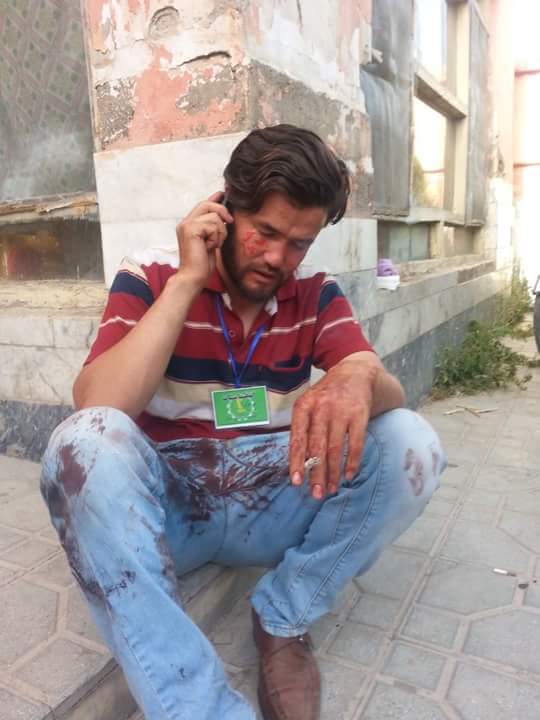 Taskin6966's tweet photo. #CanberraRally
اینک سزای آنکه طلب میکند چراغ https://t.co/F9xyshE8Ca