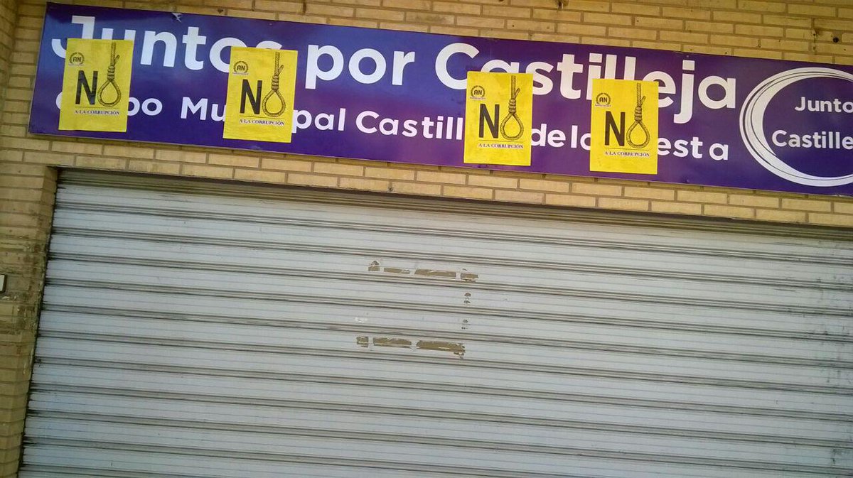 podemoscastil's tweet photo. Nuestra sede amanece boicoteada por el grupo fascista Alianza Nacional. No nos amedrentan las amenazas fascistas y seguiremos con la lucha. https://t.co/cPHmdVZ6mF