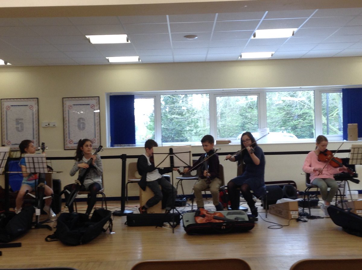 BedsMusicTrust's tweet photo. Our 'Alternative' String Course was a huge hit this weekend. Thank you all for making it so brilliant! #stringcourse #pop #electric #baroque https://t.co/9HWcSYvkBV