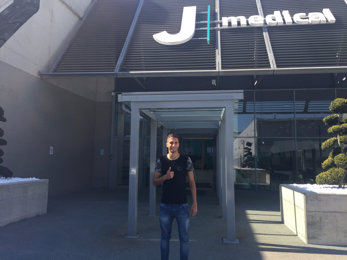 juventusfc's tweet photo. Rodrigo #Bentancur è a Torino! In corso le visite al #Jmedical https://t.co/dy6tKBZN7r