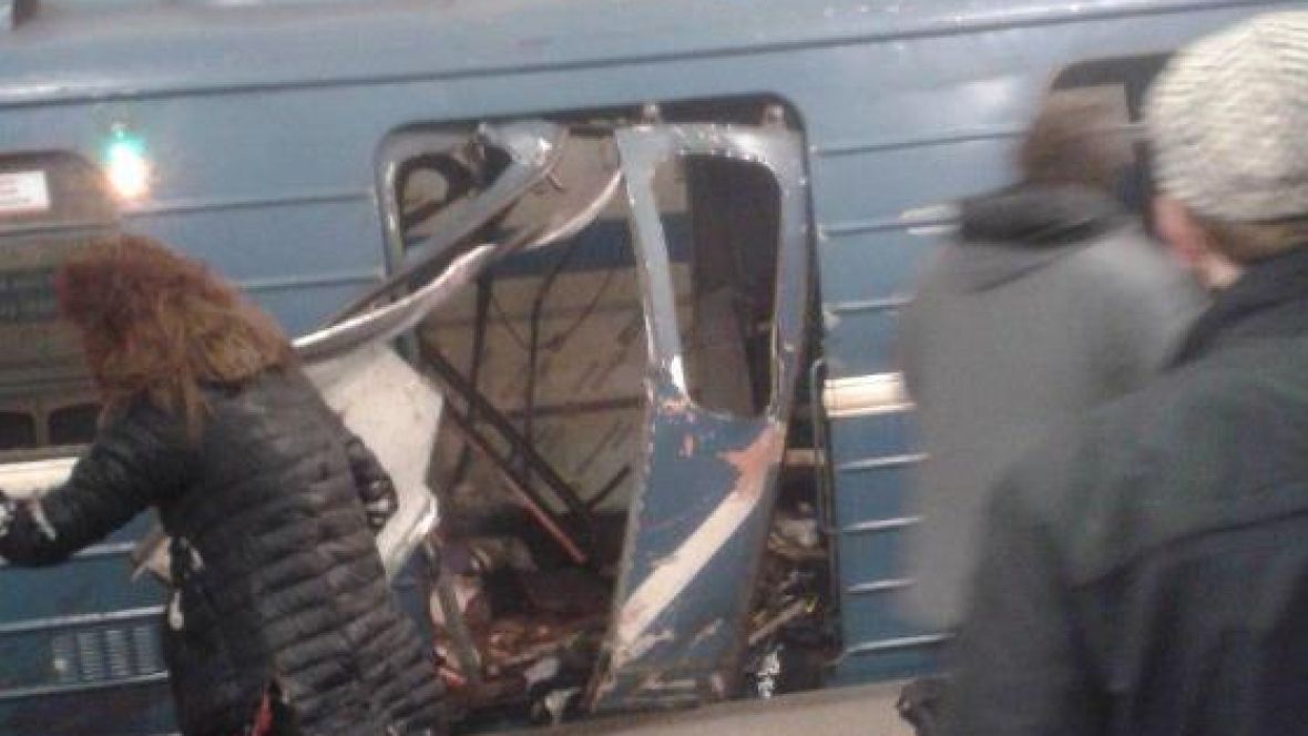 CBCNews's tweet photo. Explosions rock two subway stations in St. Petersburg.
Russian media reports 10 dead.
Evacuation underway.
https://t.co/eLgn3itNAf https://t.co/GAGoovytWr
