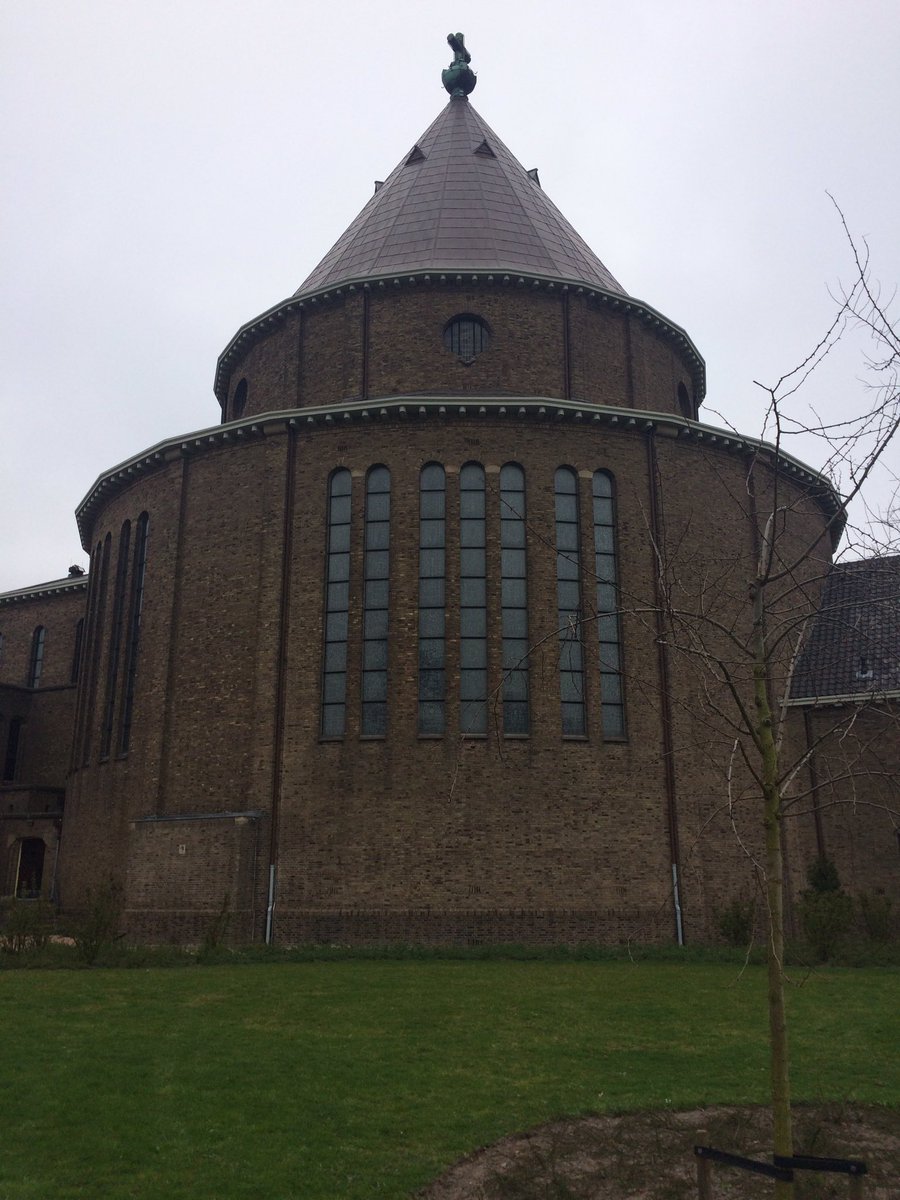 mandyvelthuizen's tweet photo. De locatie voor #finaleavond #RaboClubkas is bekend! Mooie plek in #heiloo @wjaar2015 #cultuurkoepel. Het stemmen is in volle gang! #16mei https://t.co/7dVm7jREFU