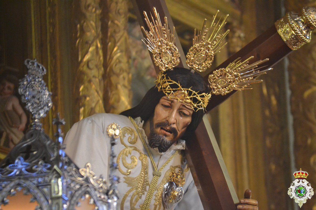AmoryPazLucena's tweet photo. 📷 Imágenes del Devoto Besamanos a María Santísima de la Paz ''Campanitas''. 
https://t.co/dSWs9cJ91b https://t.co/CjF6srqlii