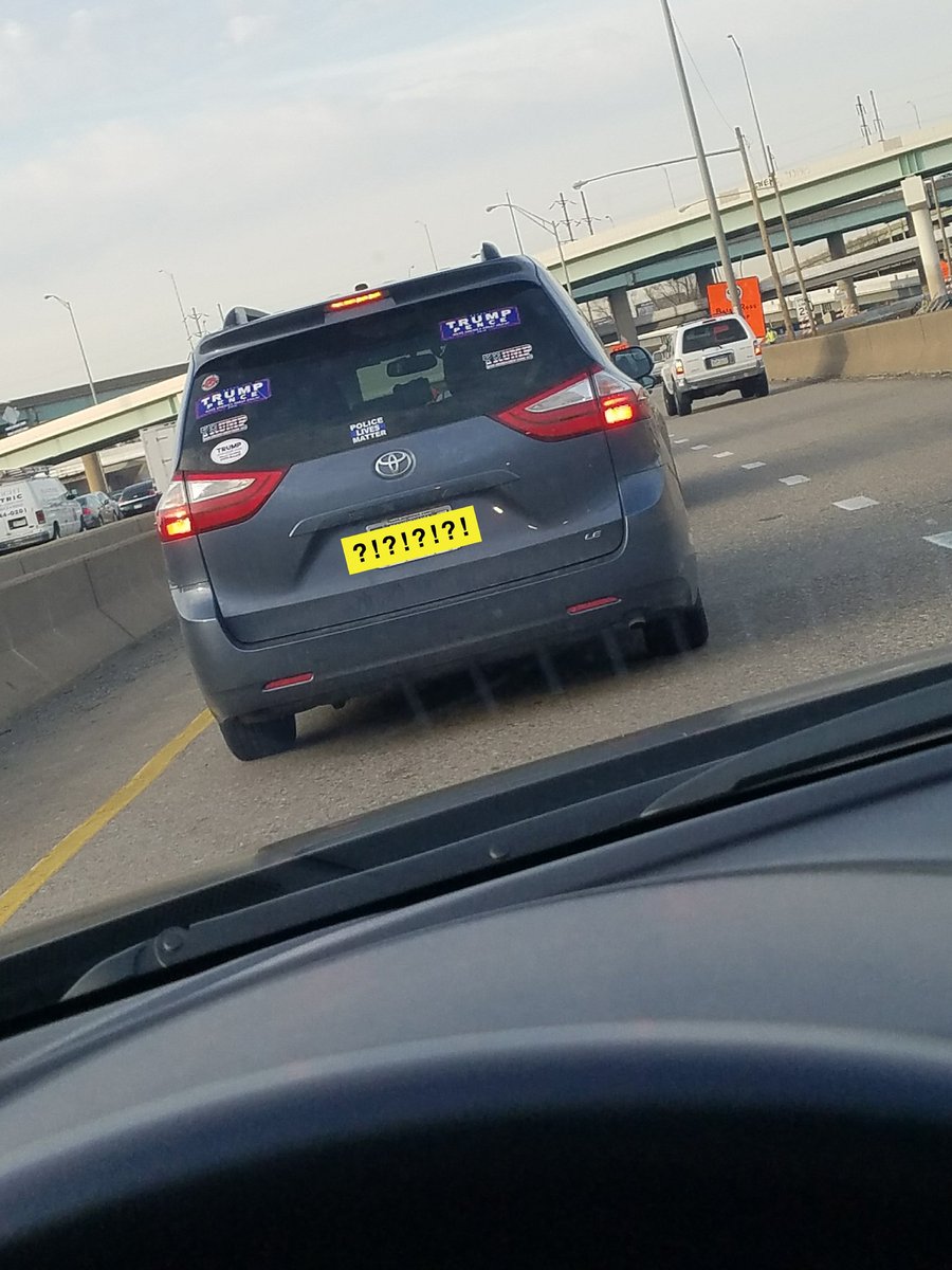 Rube1108's tweet image. When you driving behind a @realDonaldTrump supporter and all you want to do is 🖕🏼🖕🏼🖕🏼🖕🏼when you pass them. 😂😂😂 #toearlyforthis💩 #RoadRage