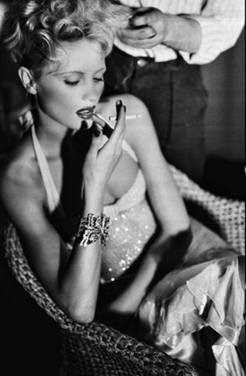 lam_magazine's tweet photo. Glamour
#fashionphotography #fashion #photography #glamour #fashionphoto #artisticglamourphoto #LAM #magazine https://t.co/o90KQOQZQe