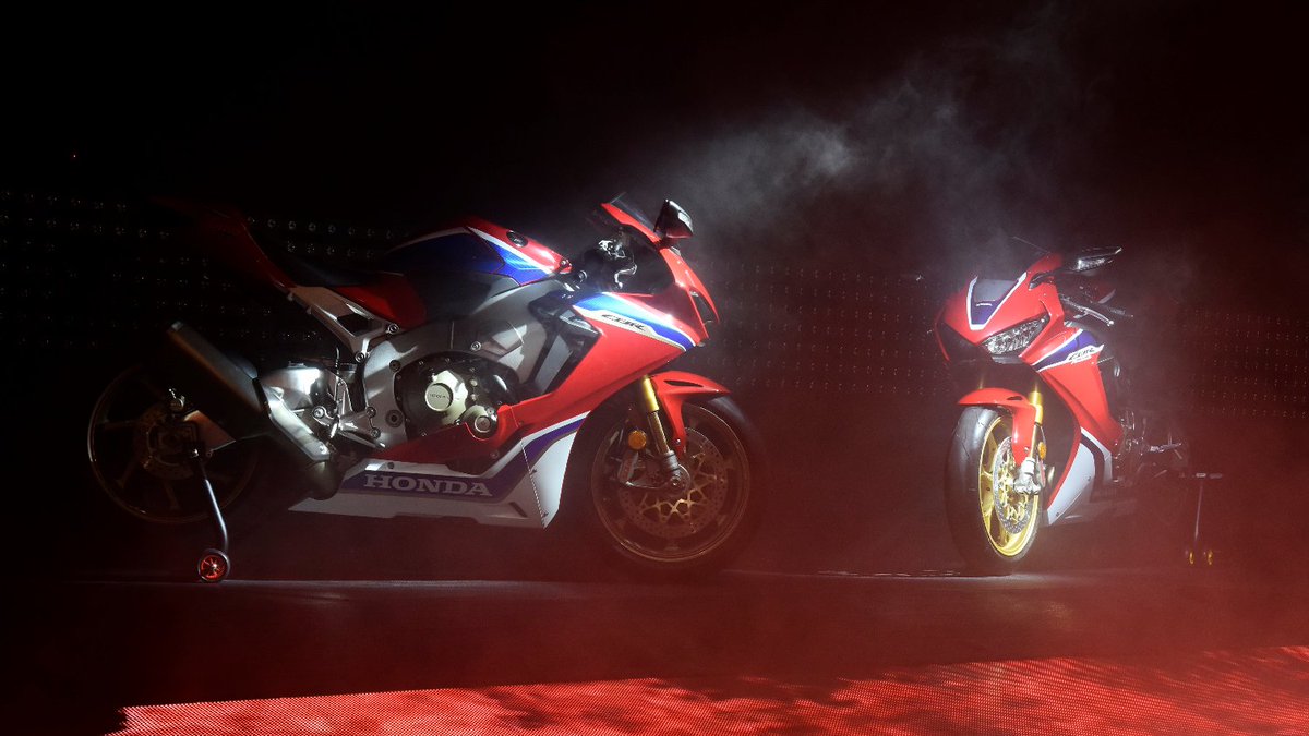 johnsofromford's tweet photo. The wraps are coming off #NewFireblade. Head to our showrooms to see how you could win your very own CBR1000RR! #FirebladeSelfie https://t.co/umIbpTEoUy