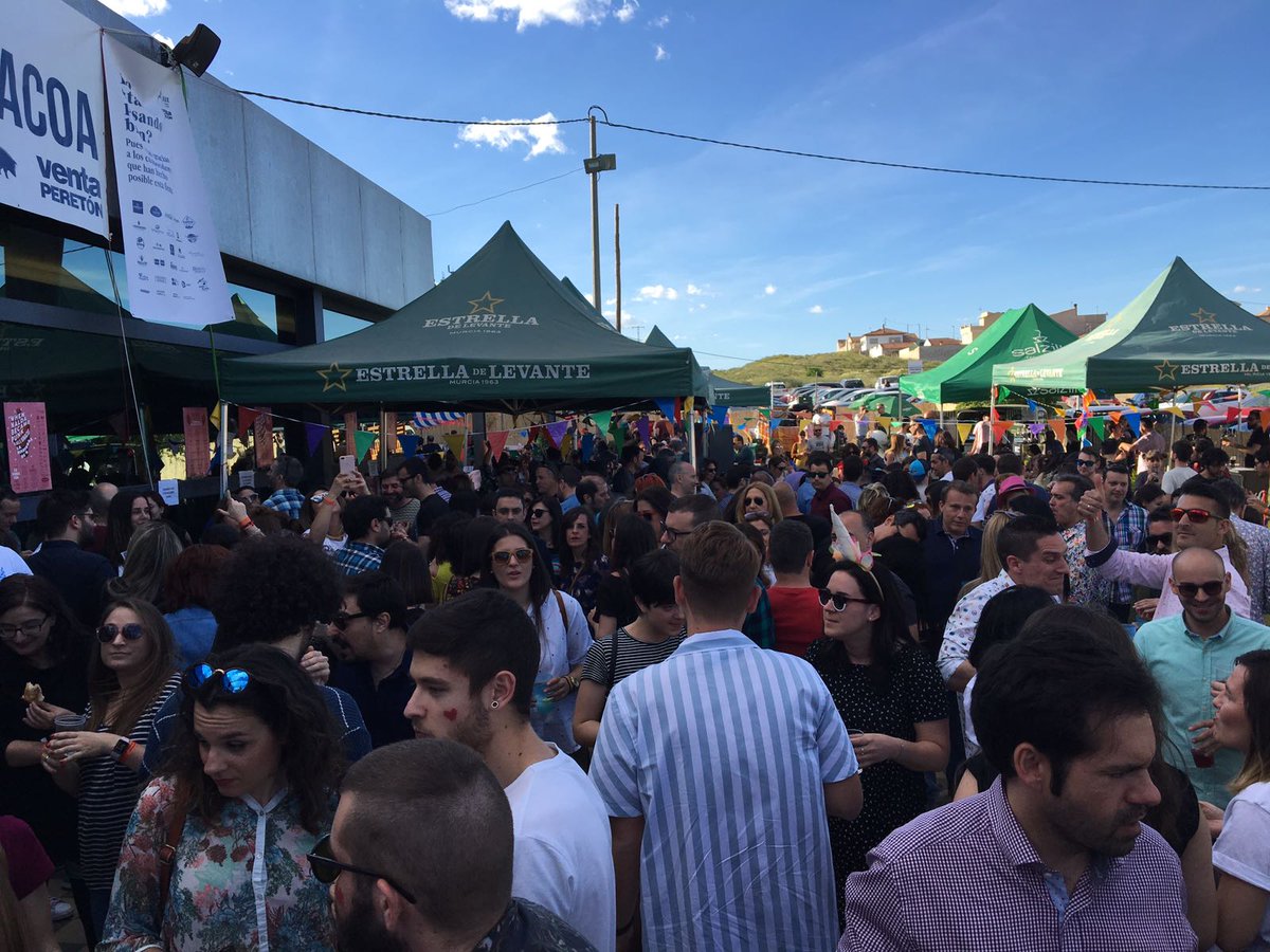 Tabernadeideas's tweet photo. ¡Gracias, queridos! ¡Gracias, @PandelPereton! Disfrutar de #LaBARbacoadelPeretón2017 ha sido muy chulo! ¡Insuperable! ¡Pronto enseñamos más! https://t.co/XRuZ8un3LF