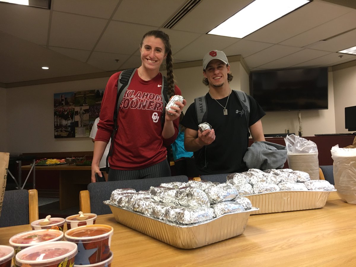 Day 1 of #StudentAthleteAppreciationWeek is under way! Stop by the O-Club for a bomb breakfast burrito! More yummy thank-you's to follow 😋🌯