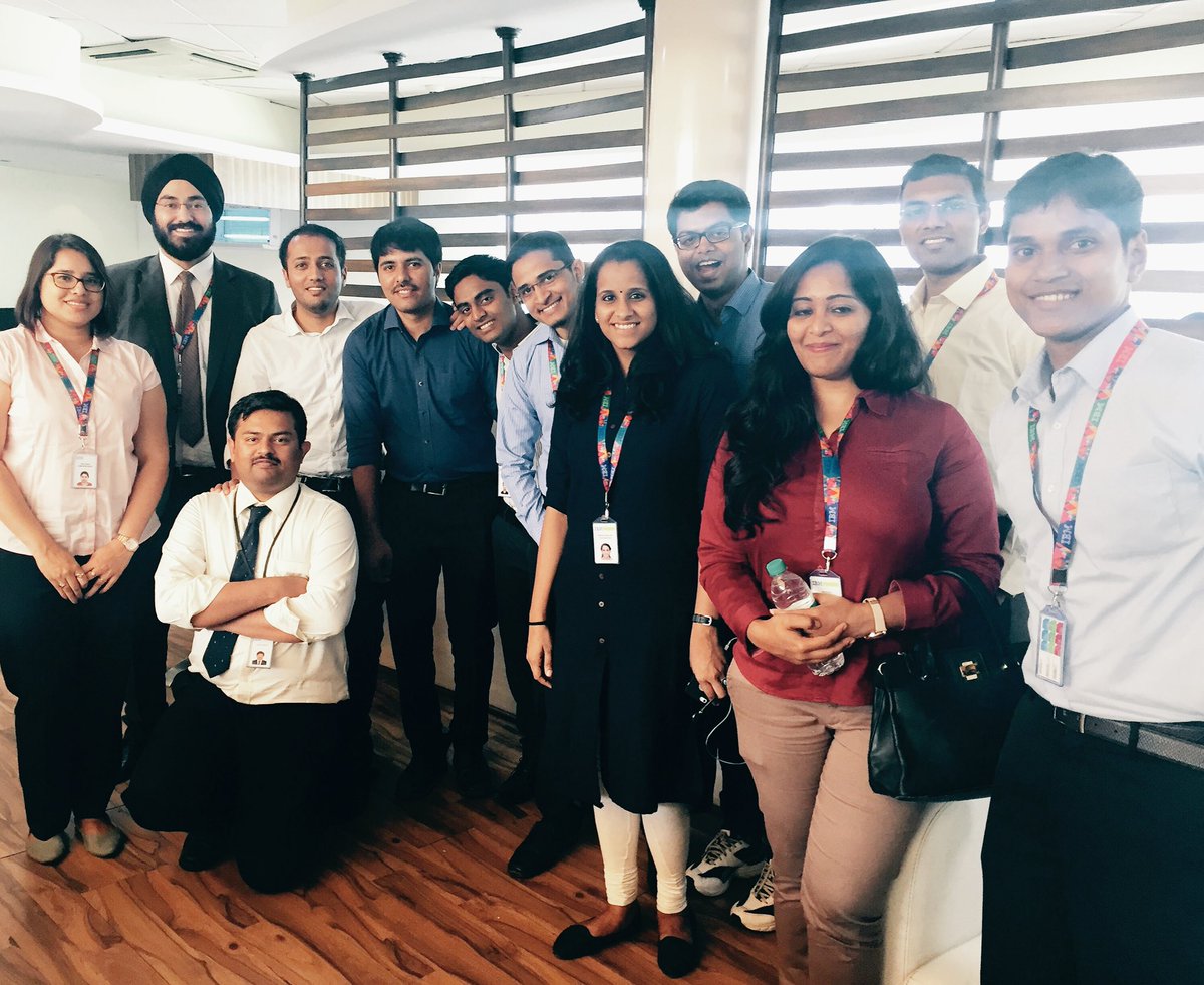 bbose88's tweet image. Amazing group of #ibmisaeps interns joining us this summer. @umeshvk sharing his sales mantra to budding sellers..