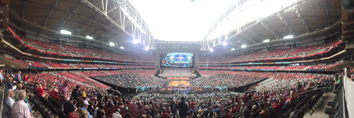Heat__4's tweet photo. Not many times do you get to see your Gamecocks play in the Final Four #FinalFour #bucketlist #gococks @KMHaskin @Claude_Close15 https://t.co/CrYEfssxmw