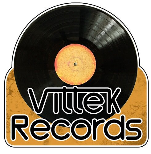 whirlradio's tweet photo. @VittekRecords #vittek_tape #canada and @StilettoSuprmom kicking off this #MondayMorning with some #perugian #ontarioian #music on #whirl https://t.co/kzxkzU9UqM