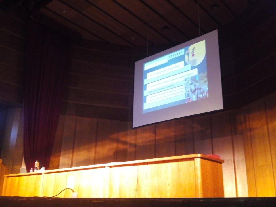 delepsicouam's tweet photo. Psicología de las emergencias, ahora en el #CNCEP17 @cncep17 https://t.co/KSwbUkNEO7
