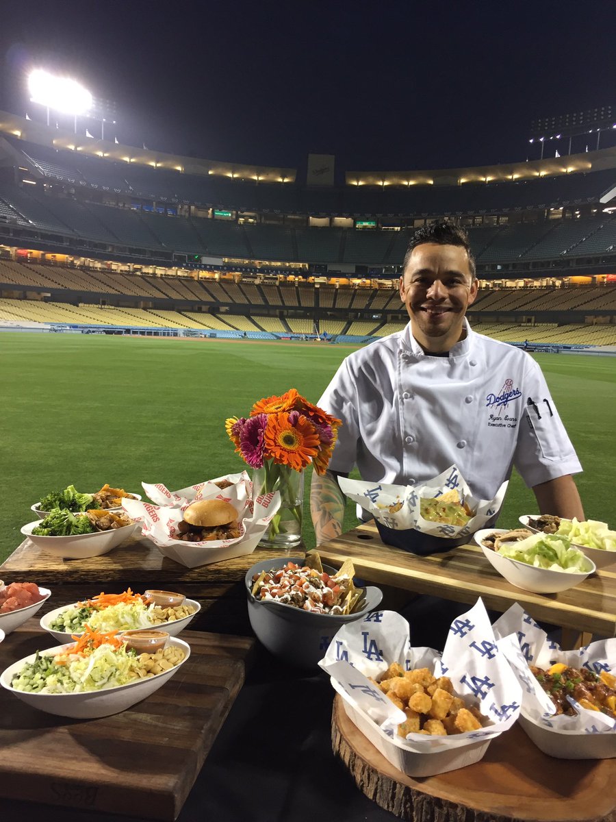 DodgerStadiumFB's tweet image. Getting ready for the media. Executive Chef Ryan Evans
@LADExecChef