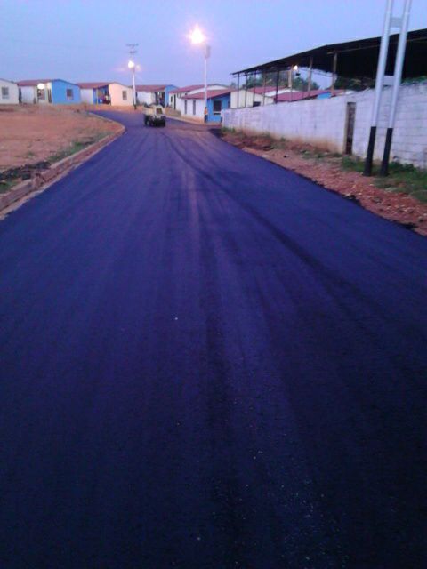 inframonagas's tweet photo. Urb. Isis Ochoa de Alto Guri 2 también fue asfaltada gracias a la Revolución Bolivariana @yelitzePSUV_ @NicolasMaduro @GobMonagas_ https://t.co/d9VnoX3pRp