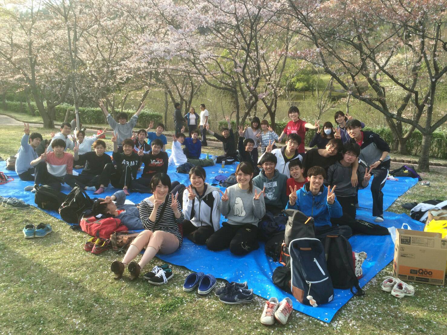 広島大学体育会卓球部 新歓 ４月の予定 8日 土 鏡山公園でお花見 12 00 19日 水 女子会 18 30 北体育館集合 水曜日以外は北体育館で毎日活動しているので 気軽に見学 練習に来てください 春から広大 広島大学 T Co Tcl96ztqyl