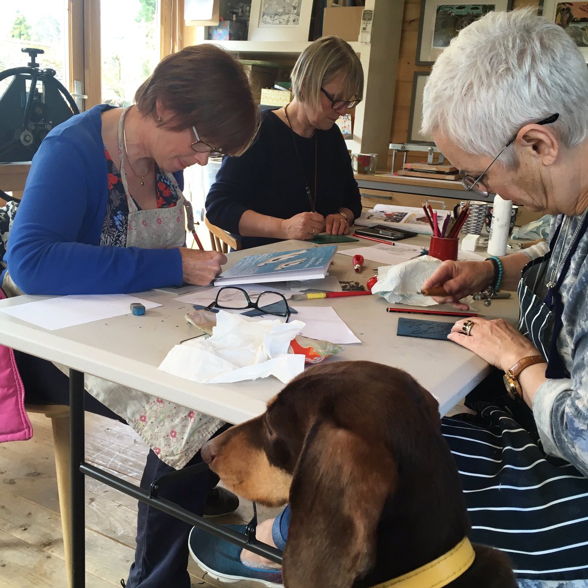 sammarshallart's tweet photo. New student on my linocut course today 😉#printworkshop #printmaking #linocut #rutland #northamptonshire #printclass #dachshund #doxie https://t.co/asTJZzatUL