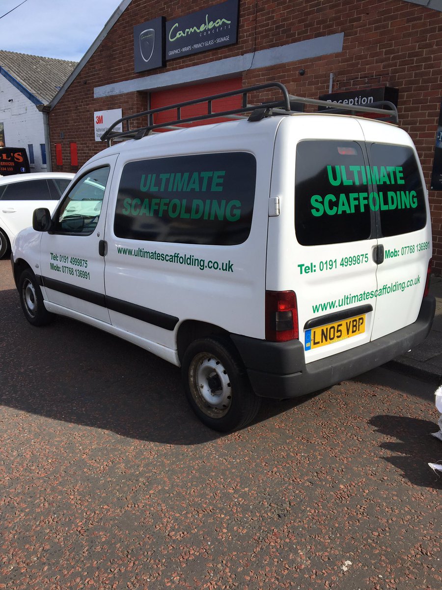 URiskManagement's tweet photo. Van signage completed ππ½#scaffolding #UltimateGreen https://t.co/0iV23hgw8s