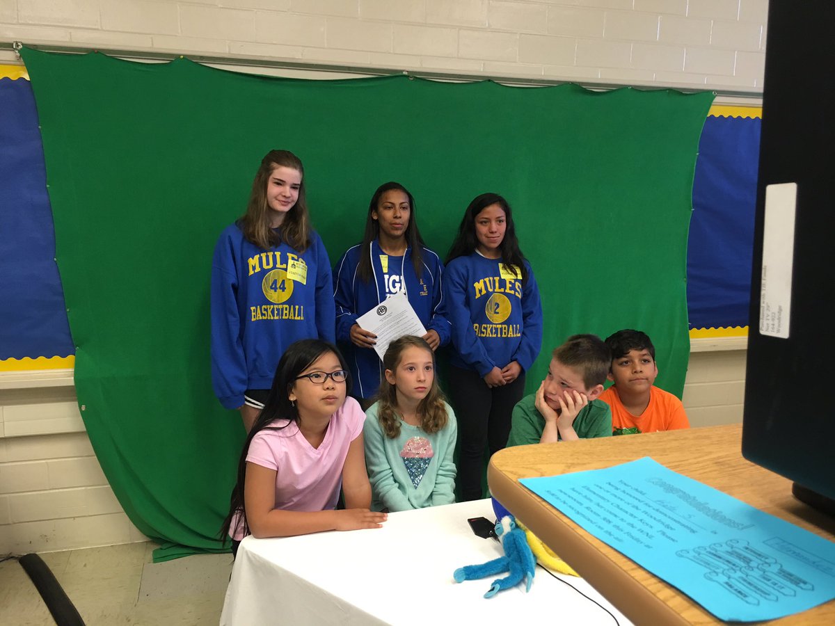 AHHS Varsity Girls Basketball team on WNL promoting their Basketball Camp.  Don't miss it!@WoodridgeElem <a href="/AHISD/">Alamo Heights ISD</a>