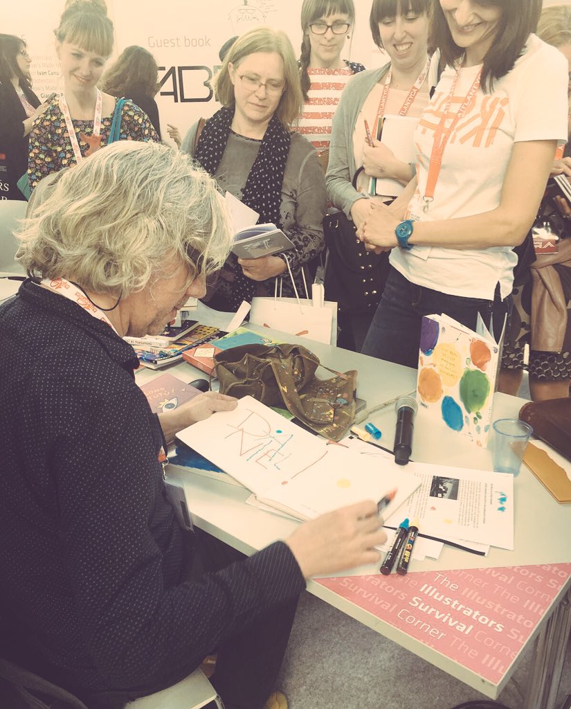 .<a href="/paninieditore/">Panini Editore</a> <a href="/Bayard_Editions/">Bayard Editions</a> #BCBF17 and <a href="/Mimaster_Illo/">Mimaster</a> are definitely in ❤️ w/ Hervé Tullet!