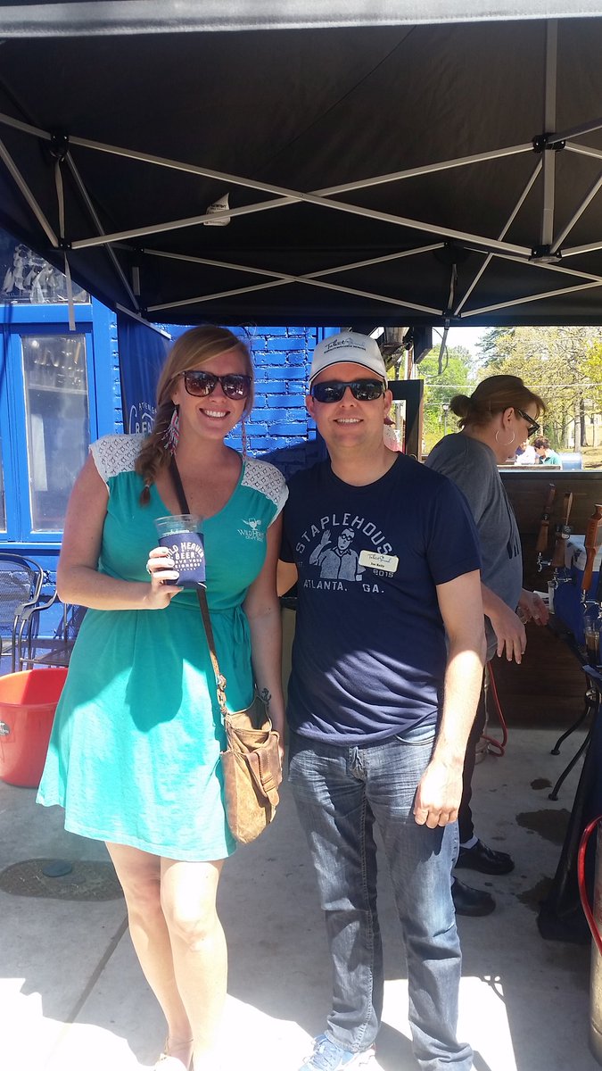 JoeKellySRB's tweet photo. #Smokeandglory pouring watermelon emergency drinking beer to benefit @givingkitchen. https://t.co/auUNAT3Wpw