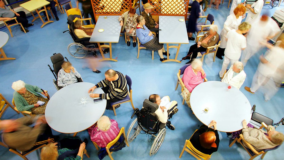 Des retraités se plaignent d'être privés de frites et obtiennent gain de cause
bfmtv.com/societe/des-re…