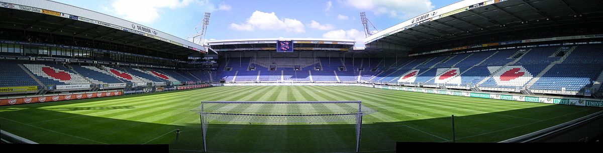 UNIS Flyers loopt morgen een ereronde tijdens <a href="/scHeerenveen/">sc Heerenveen</a> tegen Sparta. Er zijn nog kaarten te koop 👉 ticketing.sc-heerenveen.nl/wedstrijd-deta… #Heerenveen