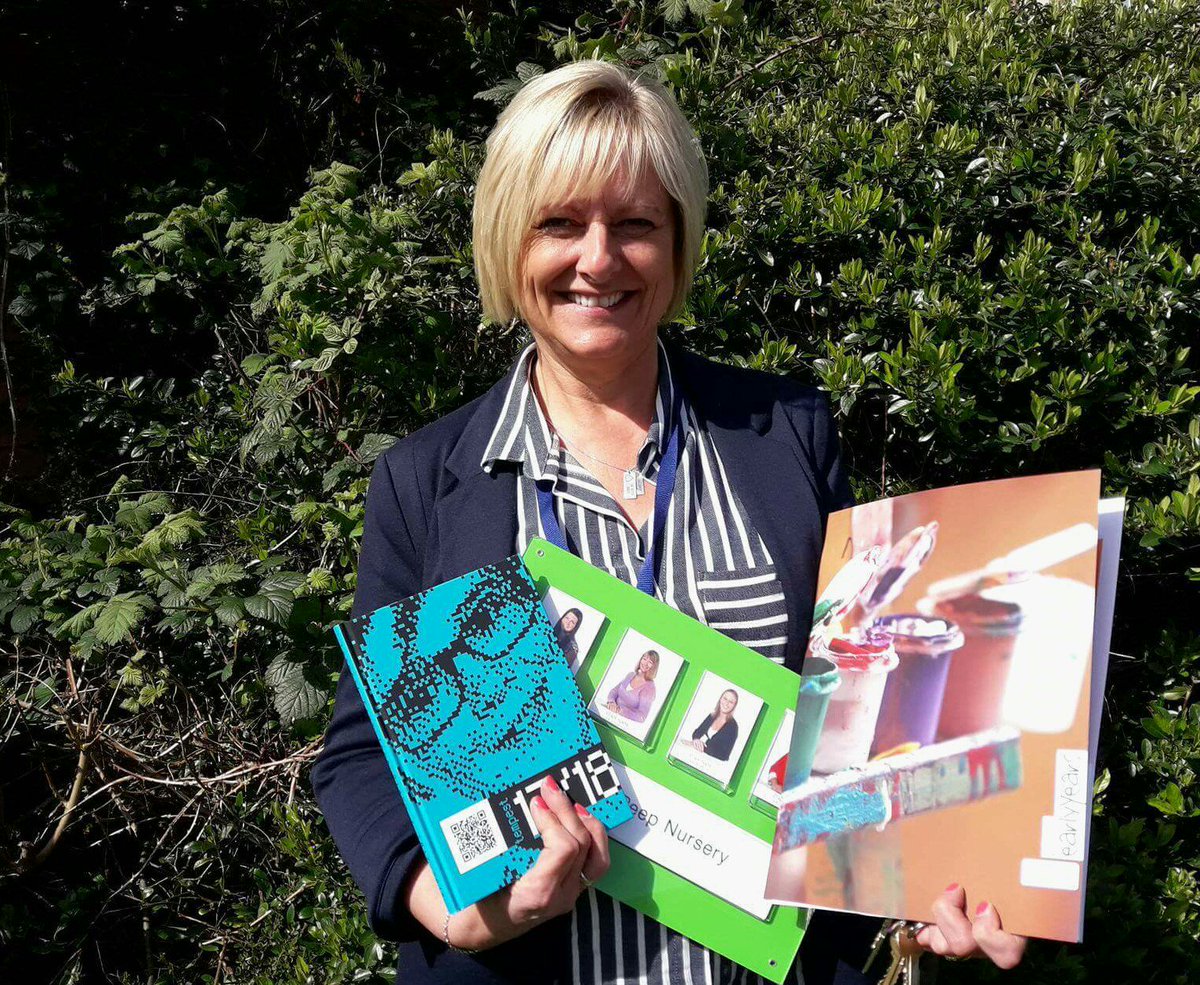 tempesttonib's tweet photo. Positive vibes this morning canvassing with @TempestDeborah #nurseryphotography #photography #portraits #sunshine #freediary @HTempestPhoto https://t.co/xZnQfttDnP