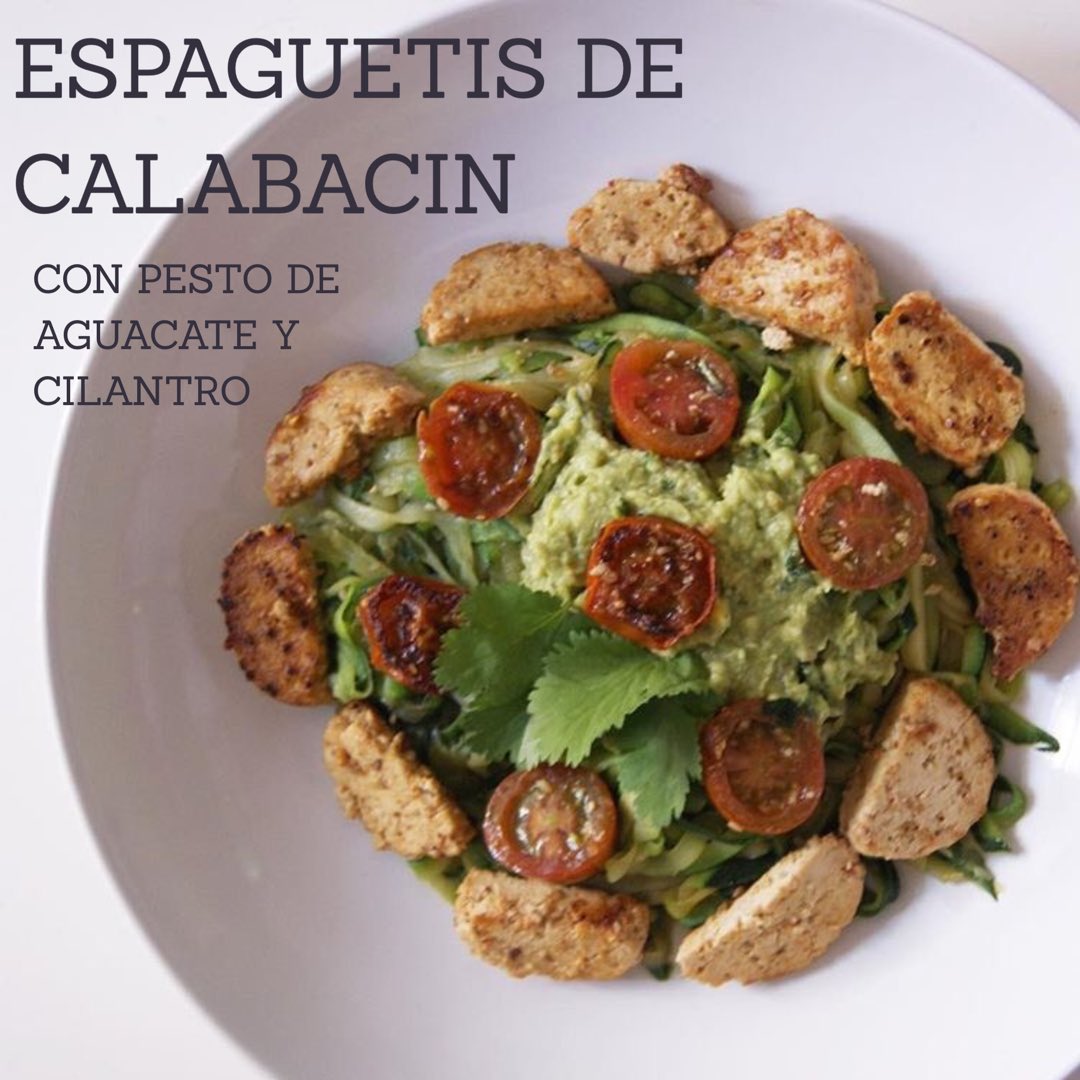 Comida de hoy! Una de mis favoritas!❤️️
Tenéis la receta de la salsa pesto en mi IG @dimarthini.