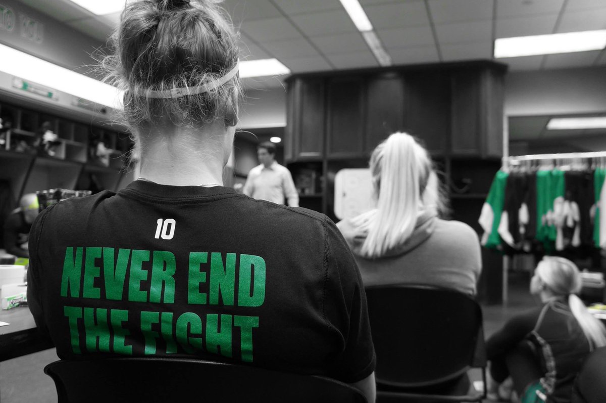 AllysonBento's tweet photo. I support @UNDwhockey, it's not over. #neverendthefight https://t.co/mqv9ap3ock