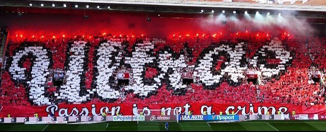 O Xrhsths Mundo Das Torcidas Sto Twitter Paixao Nao E Crime Mosaico Dos Ultras Do Slavia Praga No Classico Contra O Sparta Praga Ontem Na Republica Tcheca Https T Co Djps32dzvd