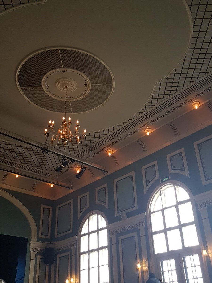 arnason_thor's tweet photo. #iðnó #iceland #reykjavik #oldscoolstructure https://t.co/Dn0nSlPk2m