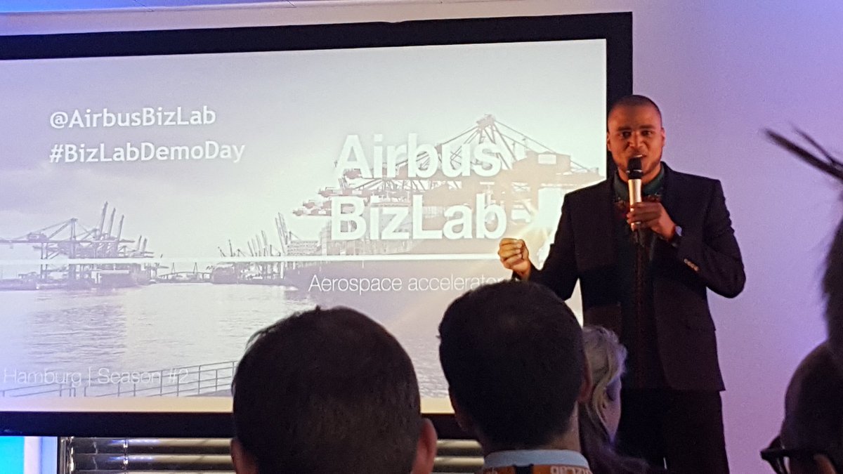 DrMarkusMay's tweet image. Great inspiring speech by @ReyY_B to introduce the start-up pitches at #BizLabDemoDay in Hamburg @airbusbizlab