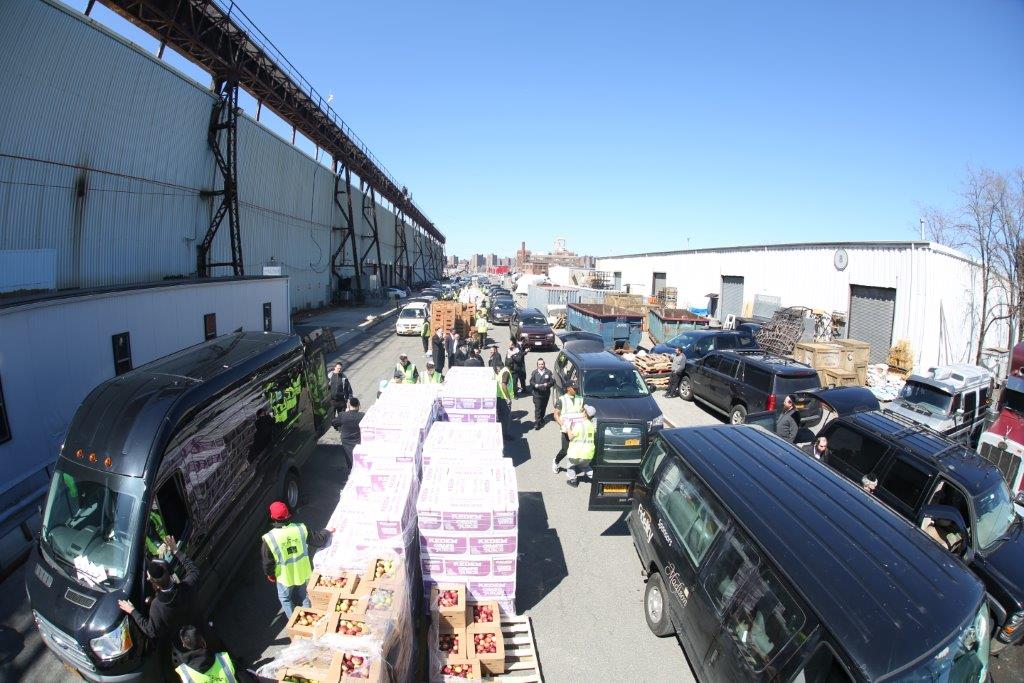 Thanks host Roger Krulak <a href="/fullstackmod/">full stack modular</a> for providing building for Passover distribution; Navy Yard Security &amp; entire team for all assistance