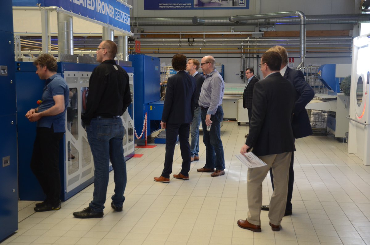 Vorige week organiseerden we een geslaagde klantendag in onze showrooms. Veel klanten toonden interesse en testten onze solutions.