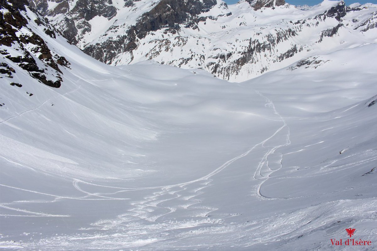 valdisere's tweet photo. Incredible snow today in Val d'Isère. #SkiingIntoSpring couldn't start any better ! https://t.co/Oiyj0bRh0E