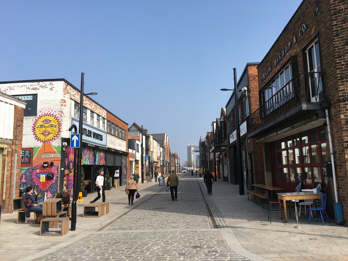 FruitMarketHull's tweet image. £700,000 grant will transform Fruit Market hotspot into multi-use arts and performance venue. Read more: bit.ly/2n4gtHY